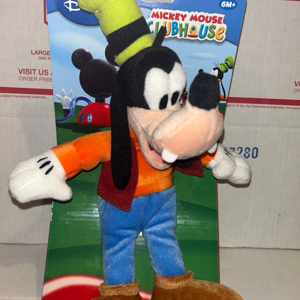 Goofy Plush Doll 11" Disney - NEW!!!!